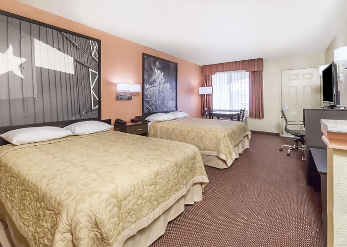 Premier Inn Palestine