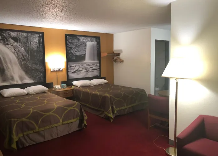 Super 8 By Wyndham Front Royal Near Shenandoah National Park Hotel