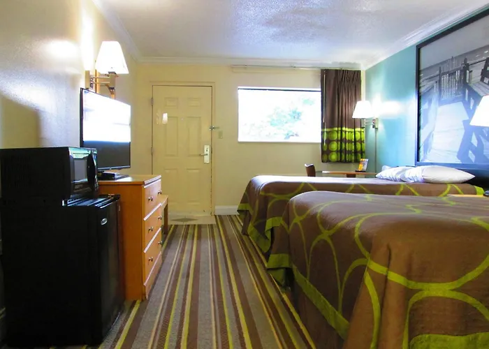 Super 8 By Wyndham Ft Walton Beach Fort Walton Beach
