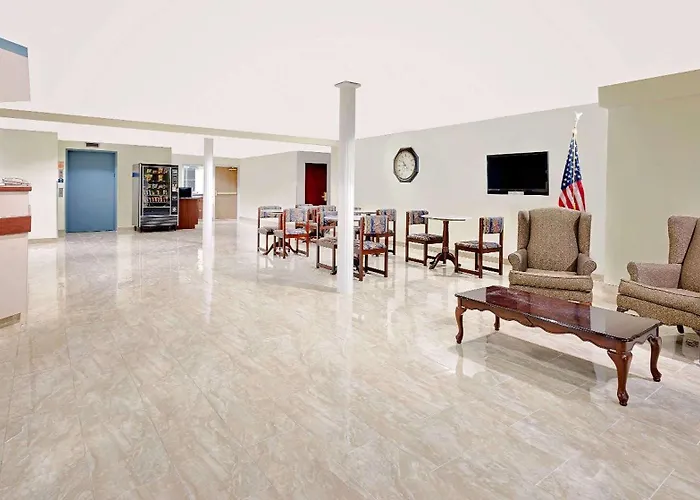 Microtel Inn & Suites By Wyndham Hagerstown By I-81
