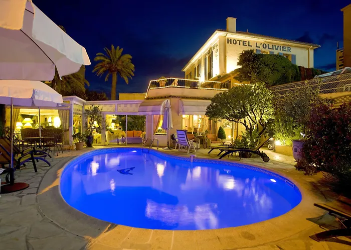 Hotel L'Olivier - Piscine & Parking Cannes