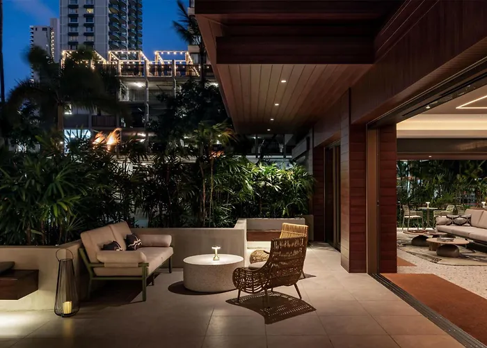 The Ambassador Hotel Of Waikiki, Tapestry Collection By Hilton Honolulu