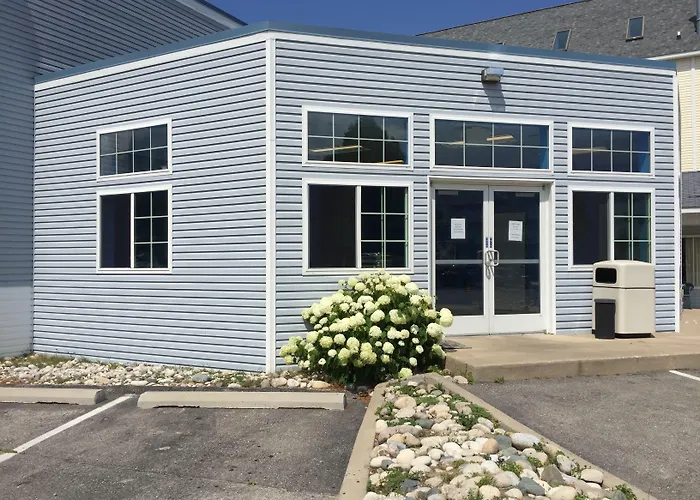 Fairview Beachfront Inn Mackinaw City