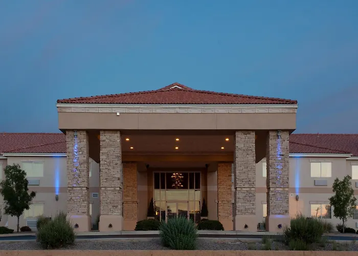 Baymont By Wyndham Belen Nm