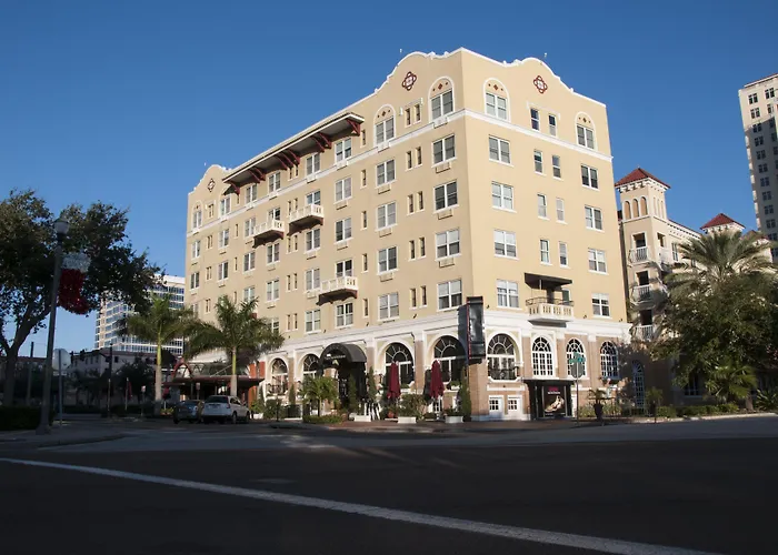 Ponce De Leon Hotel