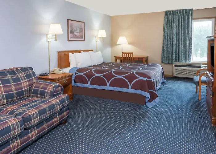 Super 8 By Wyndham O'Fallon Mo/St. Louis Area
