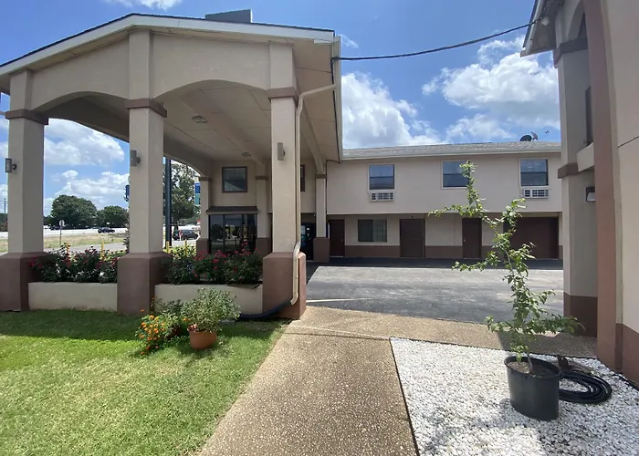 Apple Tree Inn Lindale
