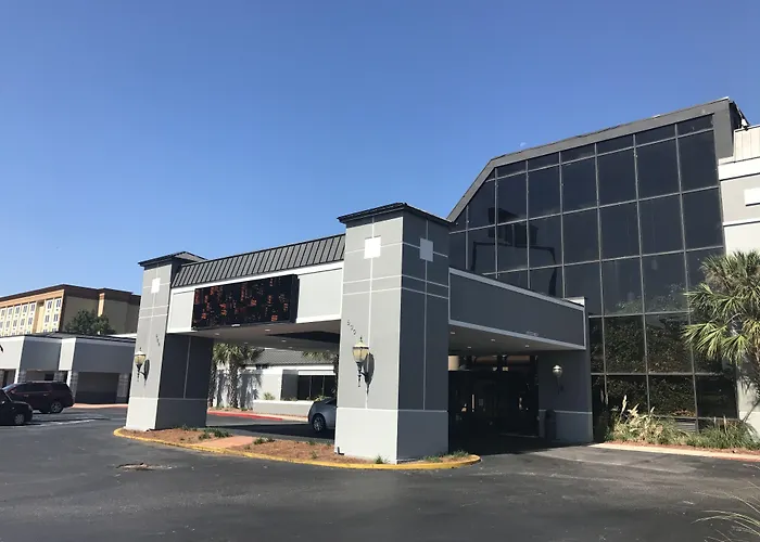 Super 8 By Wyndham Mobile I-65 Hotel