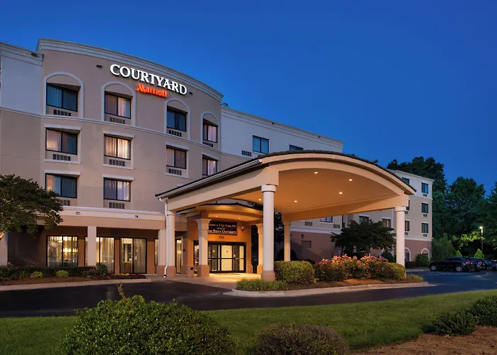 Courtyard High Point
