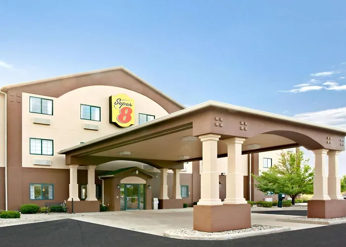 Super 8 By Wyndham South Bend Motel