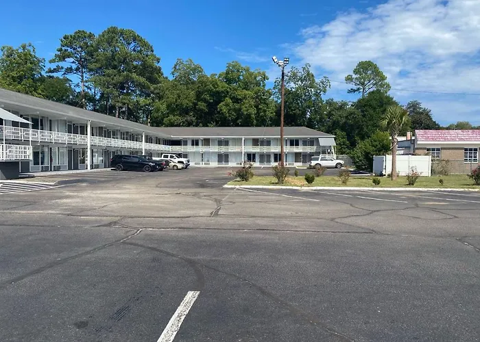 Baymont By Wyndham Cheraw