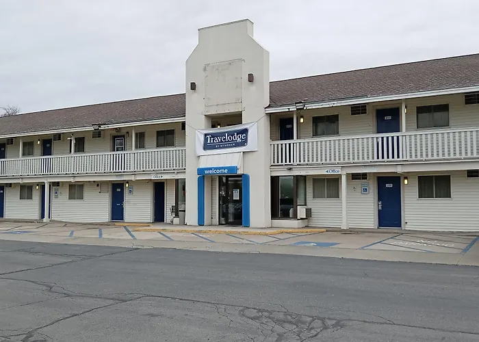 Travelodge By Wyndham Brattleboro Vt