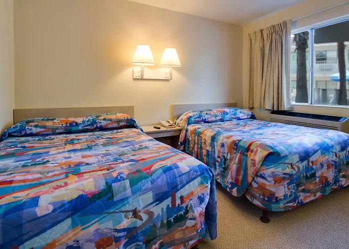 Rodeway Inn Kissimmee - Orlando Maingate West - Free Theme Park Shuttle Four Corners