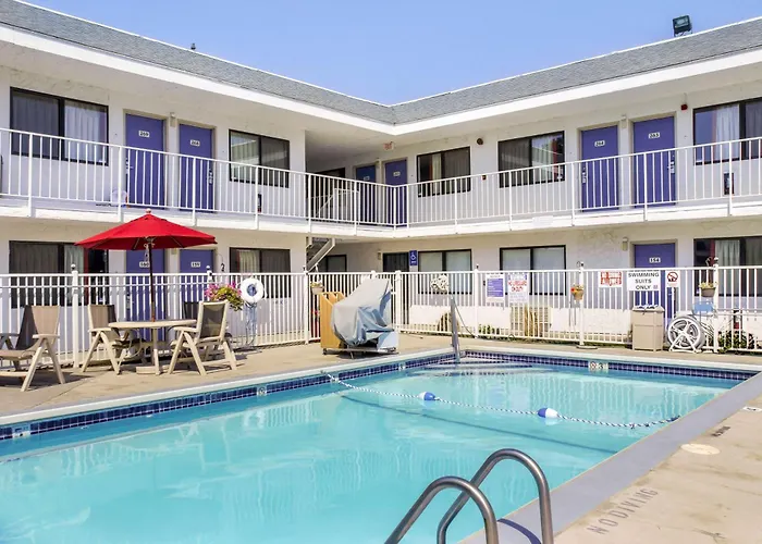 Motel 6-Medford, Or