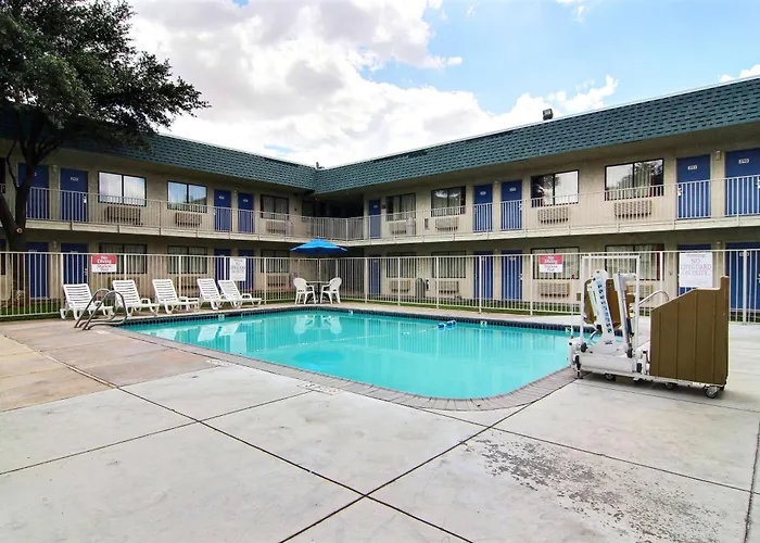 Motel 6-Fort Stockton, Tx