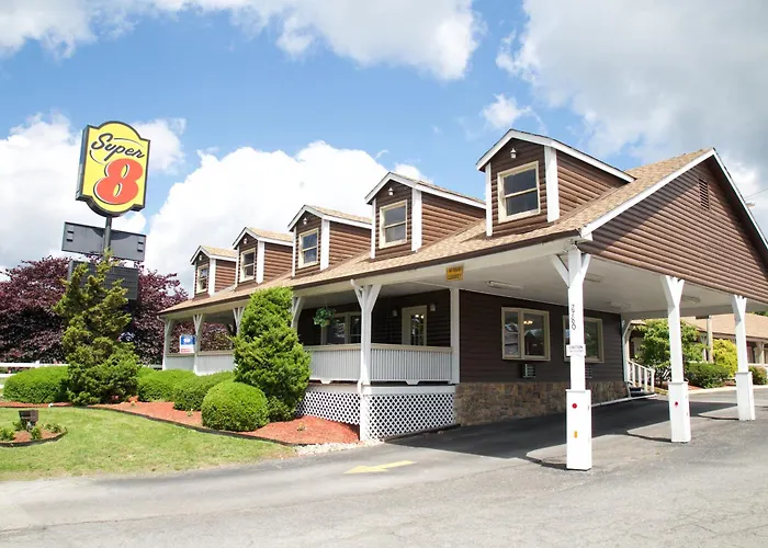 Super 8 By Wyndham Christiansburg Motel