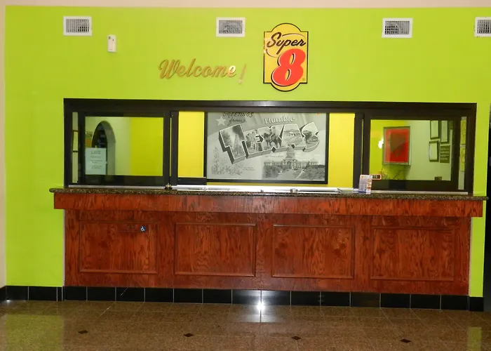 Super 8 By Wyndham Humble/Fm 1960/Hwy 59
