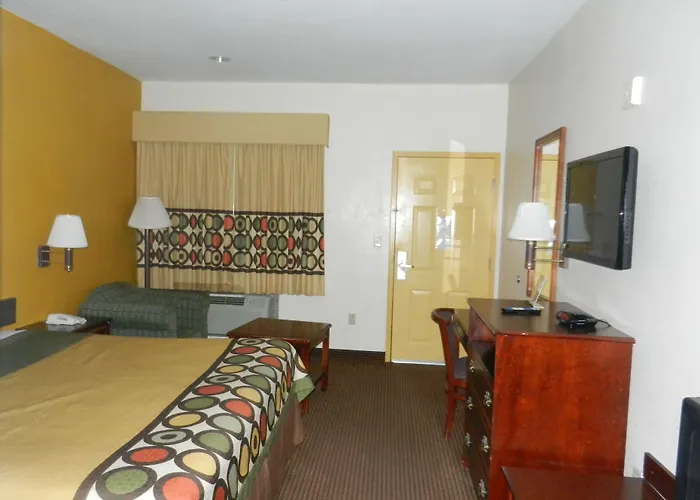 Super 8 By Wyndham Humble/Fm 1960/Hwy 59