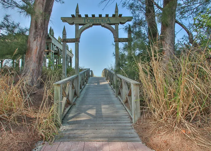 Tortuga Inn Beach Resort By Resortquest Bradenton Beach