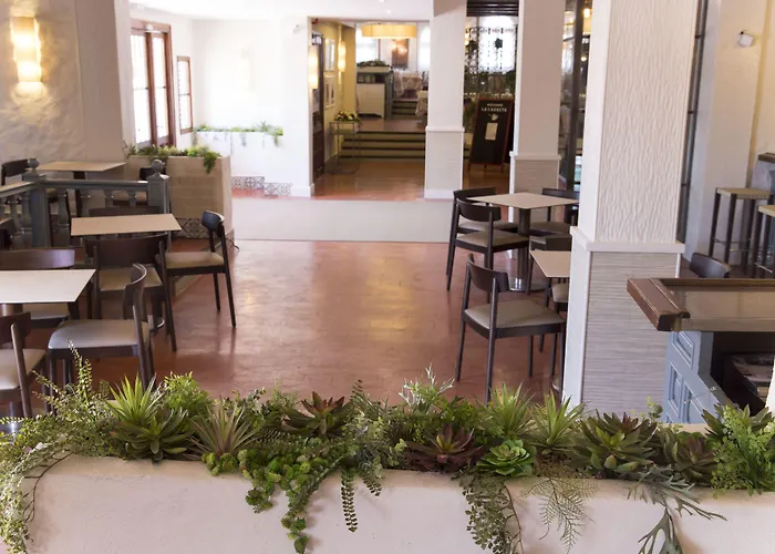 Hotel La Carreta Chiva
