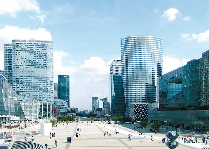 Séjours&Affaires Courbevoie Grande Arche
