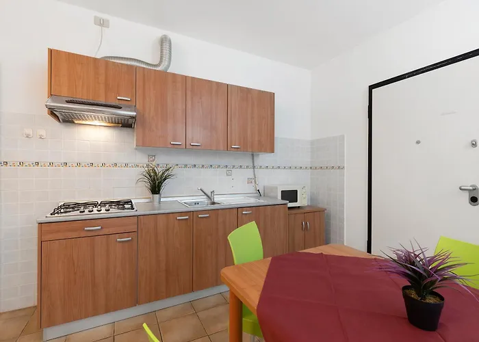 Budget Village Apartments - Porto Letizia Porlezza