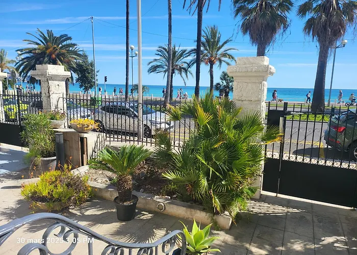 Hotel Flots D'Azur Promenade Des Anglais