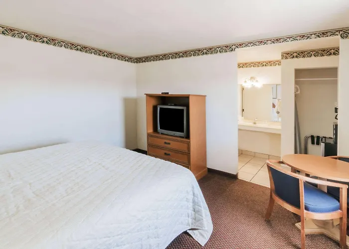 Travelodge By Wyndham Temple
