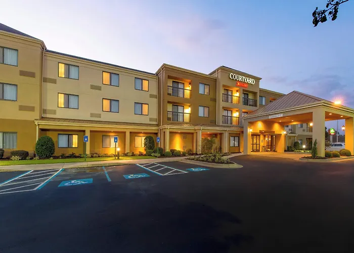 Courtyard By Marriott Albany