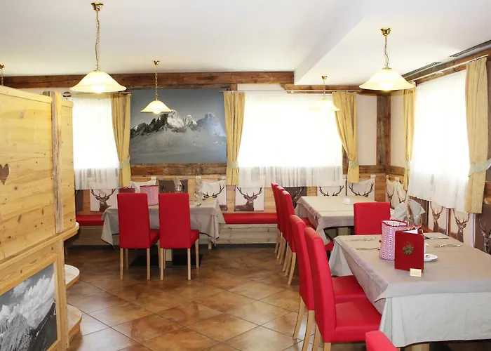 Hotel Stella Montis Campitello di Fassa