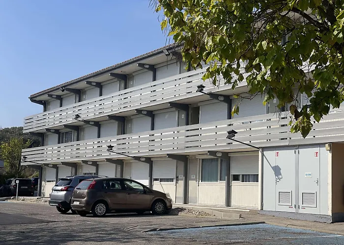 Kyriad Direct Montpellier Saint Jean De Vedas - La Peyriere