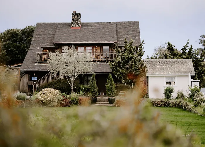 Maccallum House Inn