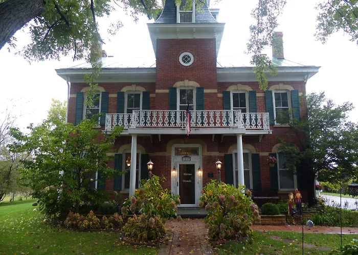 Cloran Mansion Bed & Breakfast