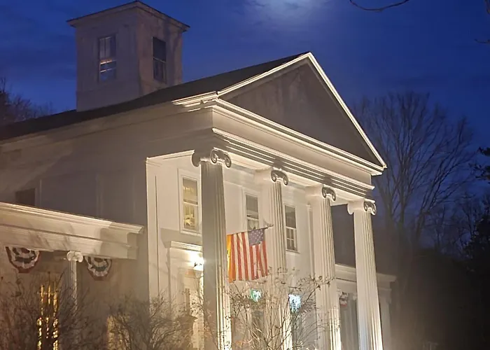 House Of 1833 Bed And Breakfast Mystic