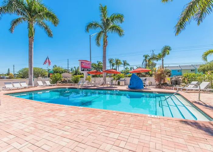 Hibiscus Suites - Sarasota Point O'Rocks