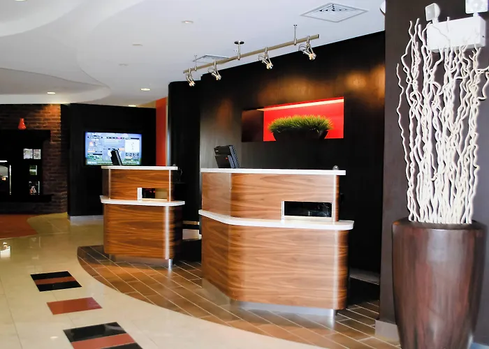 Courtyard By Marriott Salina Hotel