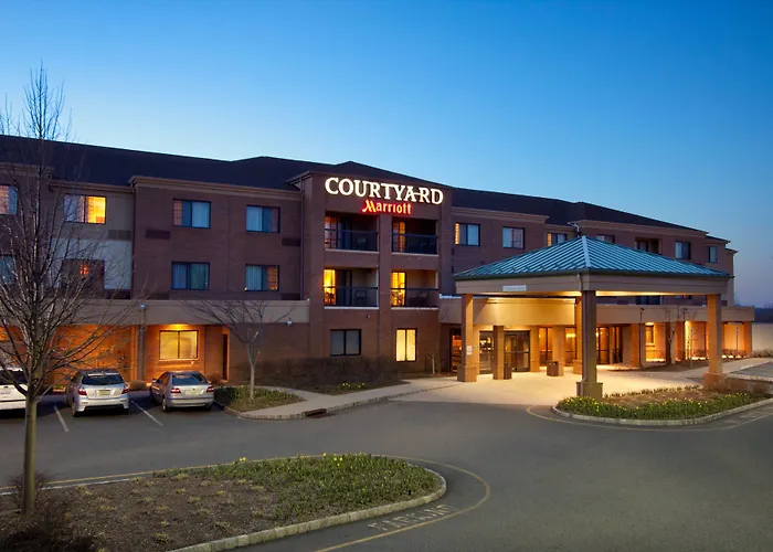 Courtyard By Marriott West Orange Hotel