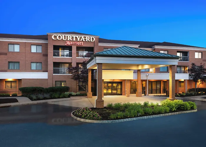 Courtyard By Marriott West Orange Hotel
