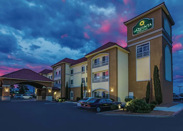 La Quinta By Wyndham Deming Hotel