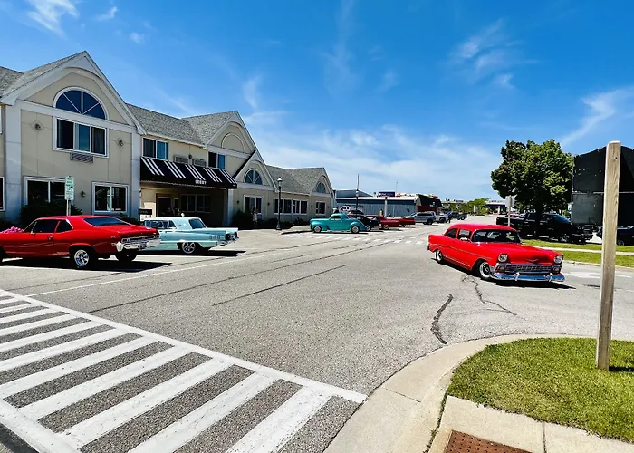 Court Plaza Inn & Suites Of Mackinaw Mackinaw City