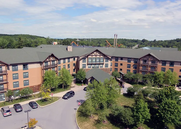 Six Flags Great Escape Lodge & Indoor Waterpark Queensbury