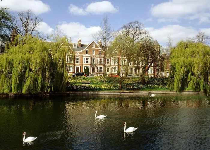 Arundel House Hotel