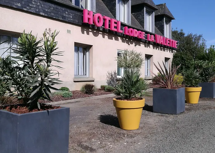 Logis Hôtel Lodge La Valette
