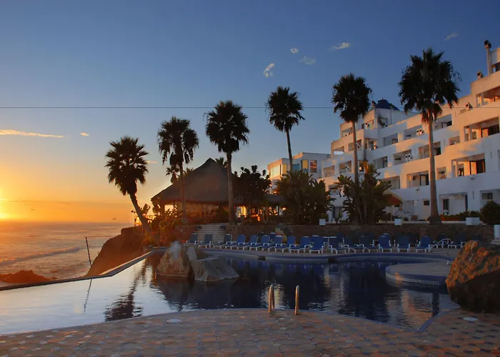Las Rocas Resort & Spa