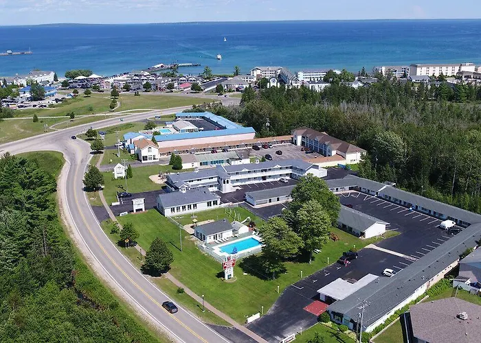 Starlite Budget Inn Mackinaw City
