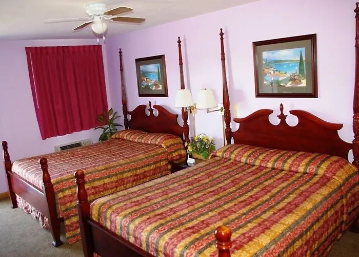 Blue Spruce Motel Lamar
