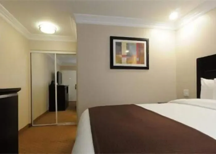 Raincross Hotel Riverside