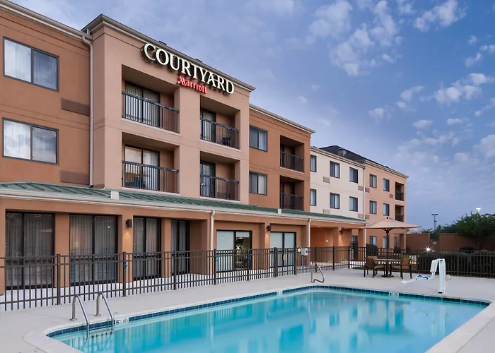 Courtyard By Marriott Hattiesburg