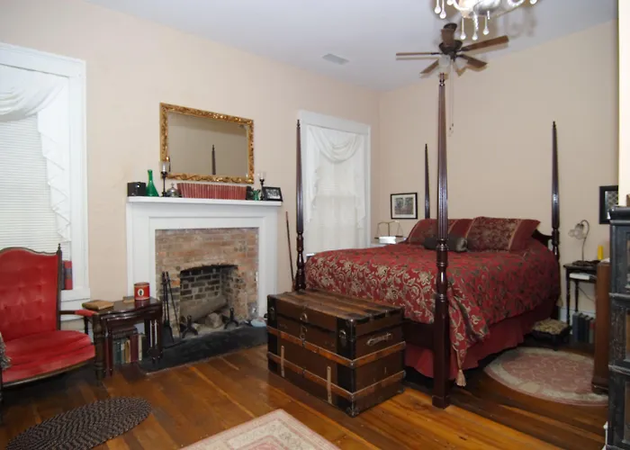 Hall Place Bed & Breakfast