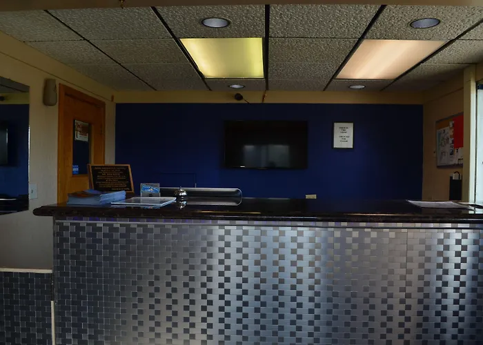 Great Lakes Inn & Suites South Haven